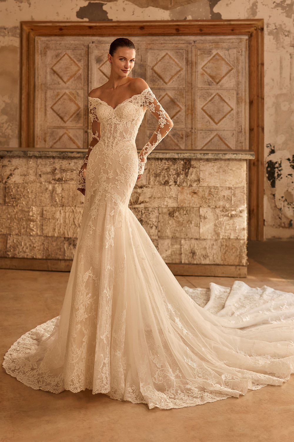 Pronovias Privée, Ankey, Graceful Lace Mermaid Gown | Esposa