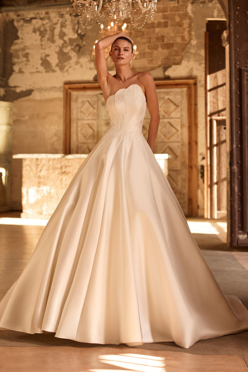 Pronovias Privée, Heverly, Sculpted Satin Ball Gown | Esposa