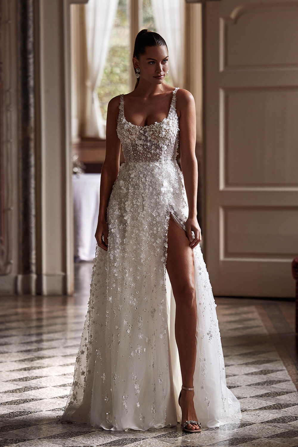 Milla Nova, Modern Wedding Dress | Esposa