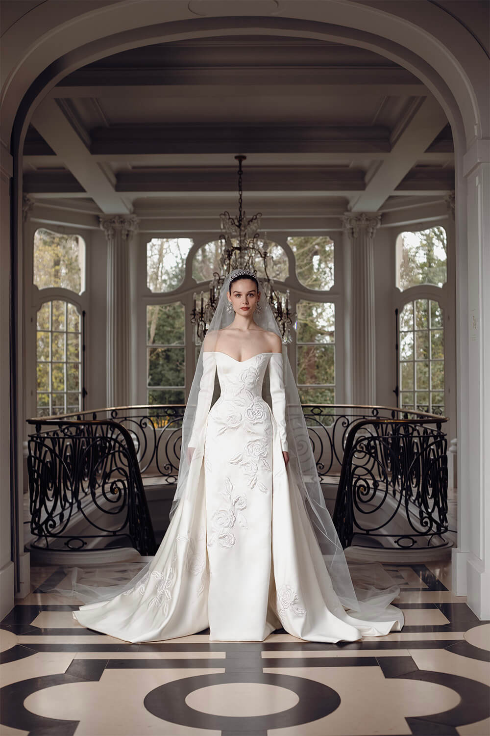 Georges Hobeika, Bridal Dress With Sleeves | Esposa