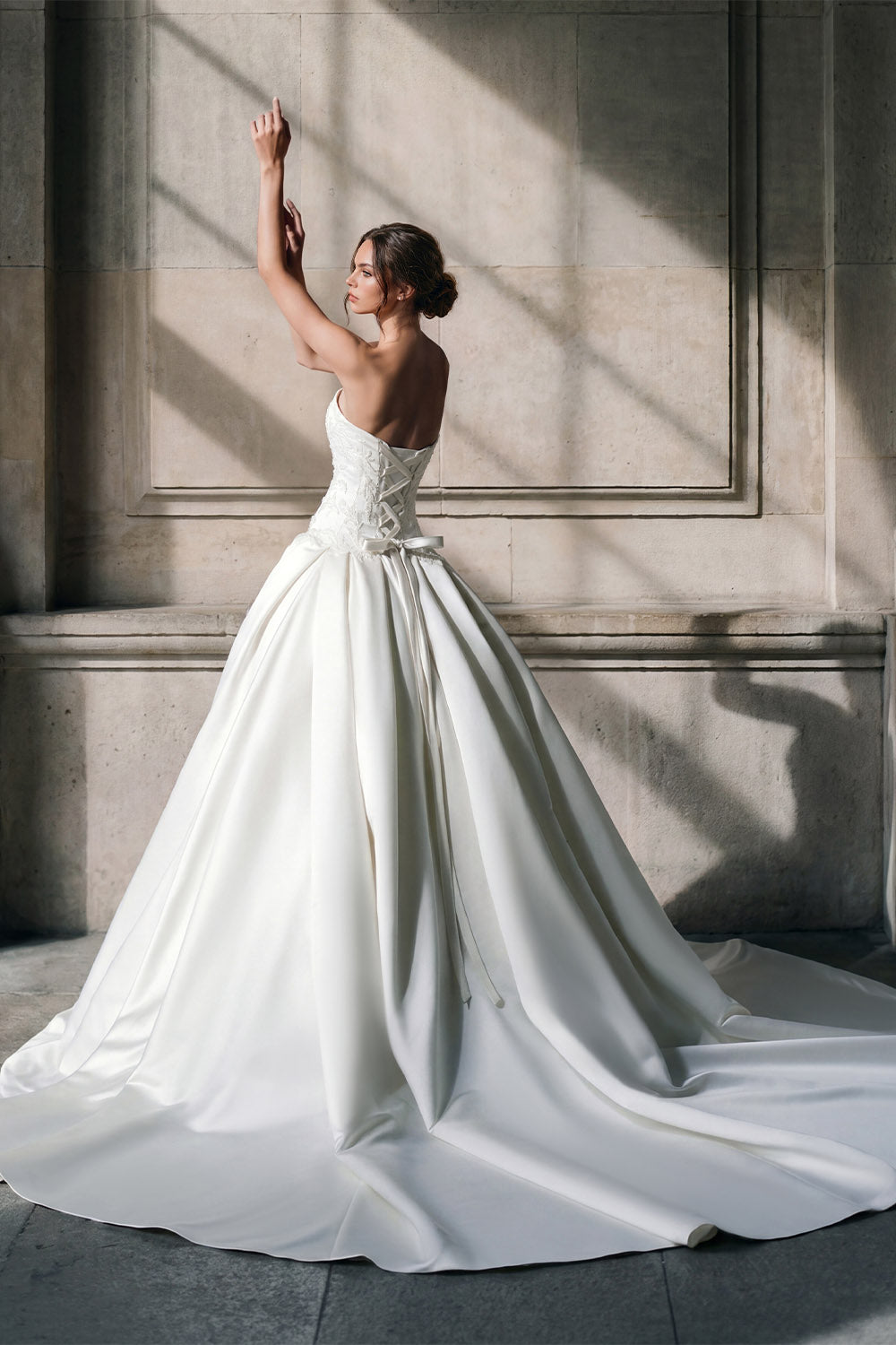 Pronovias Privée, Serixon, Sculpted Mikado Ball Gown | Esposa