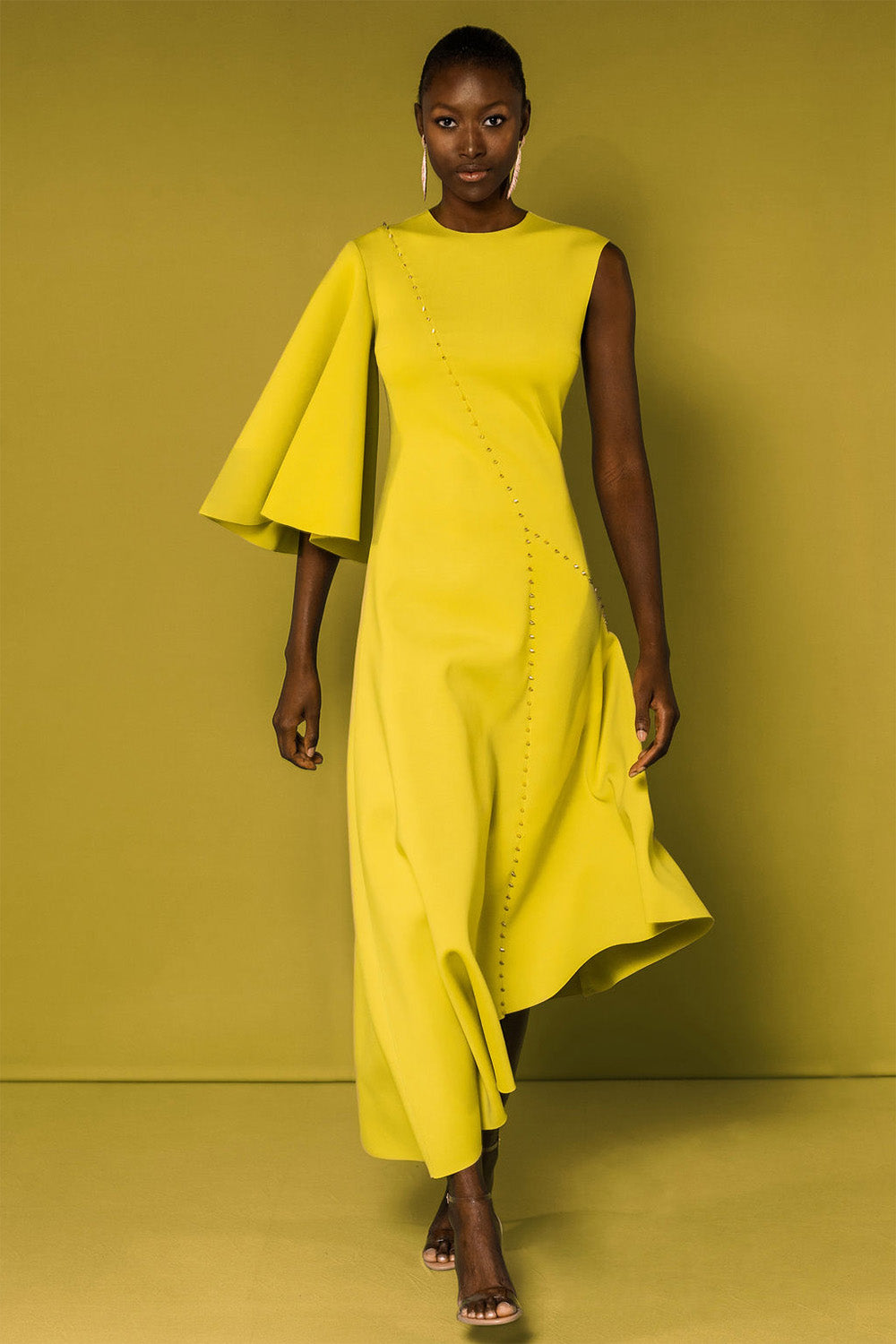 Isabel Sanchis, One-Shoulder Gown | Esposa