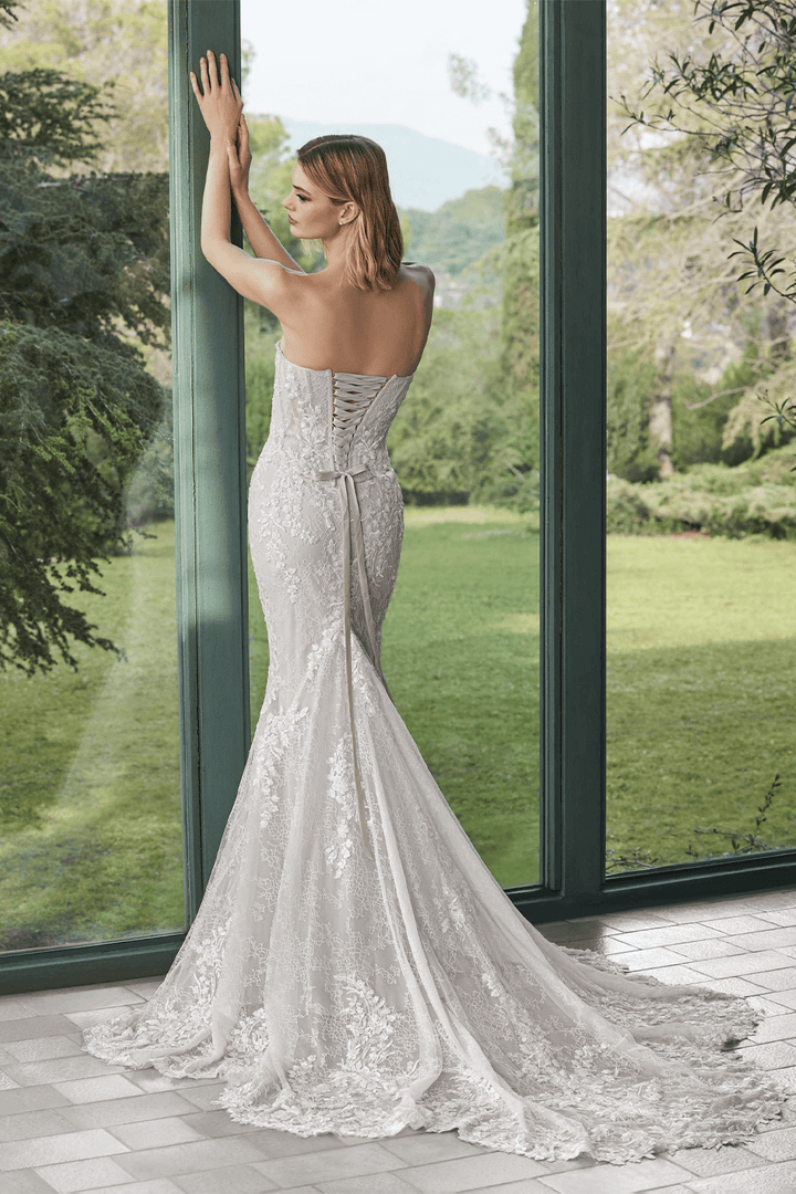 Pronovias Privee, Sleek Mermaid Gown | Esposa