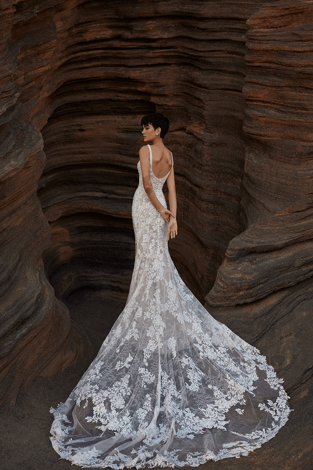 Milla Nova, Enchanting Straight Gown | Esposa