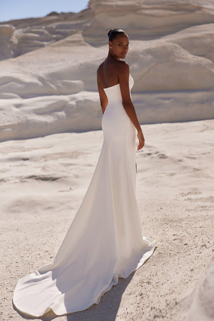 Eva Lendel, Unique Corset Gown | Esposa