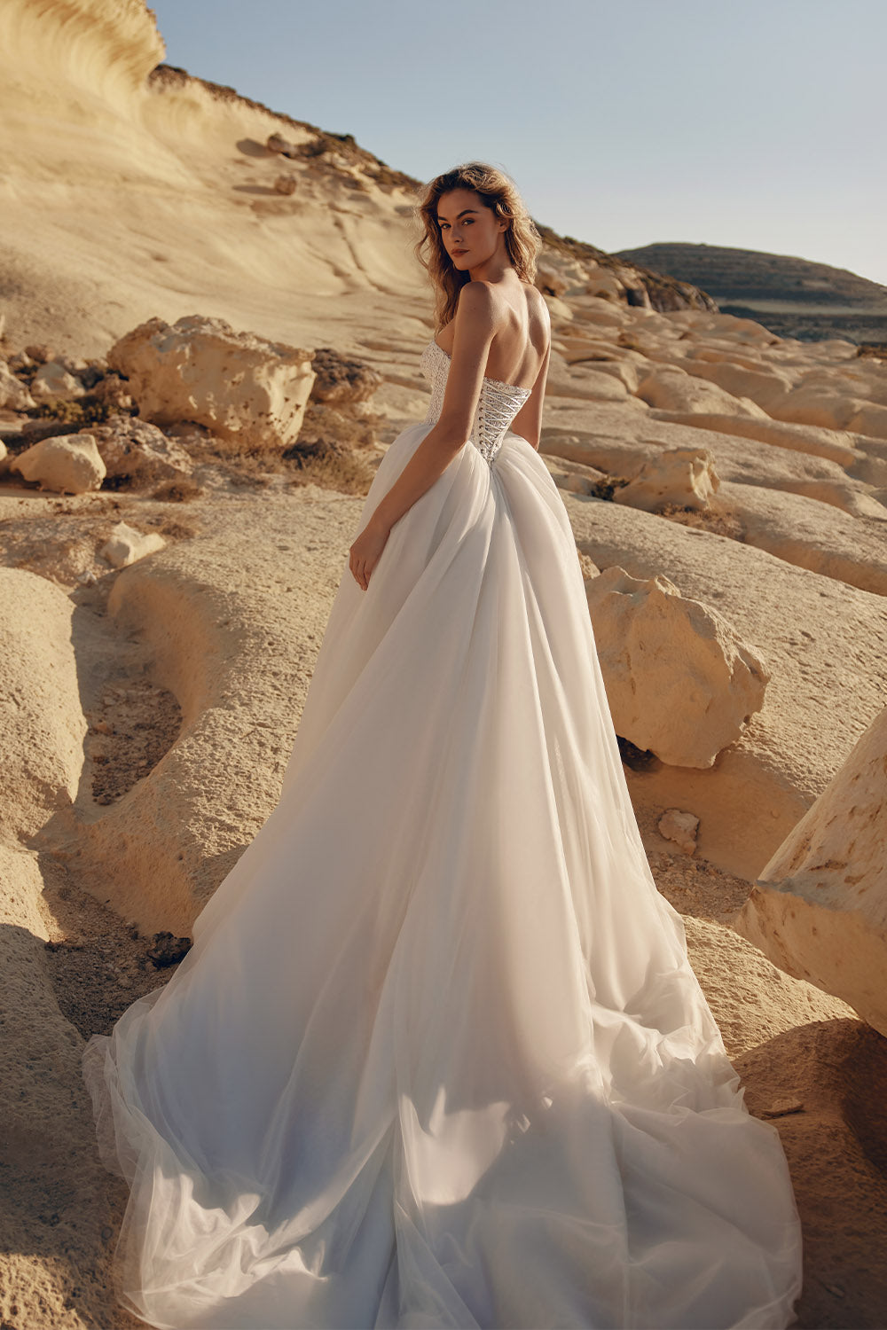 Eva Lendel, Topaz, Sweetheart Lace Bridal Gown | Esposa