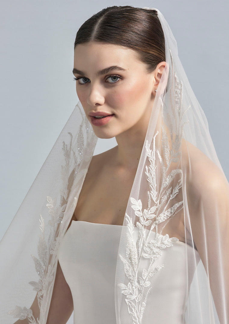 The Enchanting Allure of the Bridal Veil V-2105 | Beaded Bridal Veil | Esposa