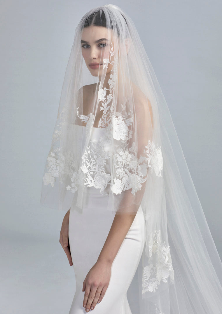V-2932 | Floral Romantic Veil | Esposa