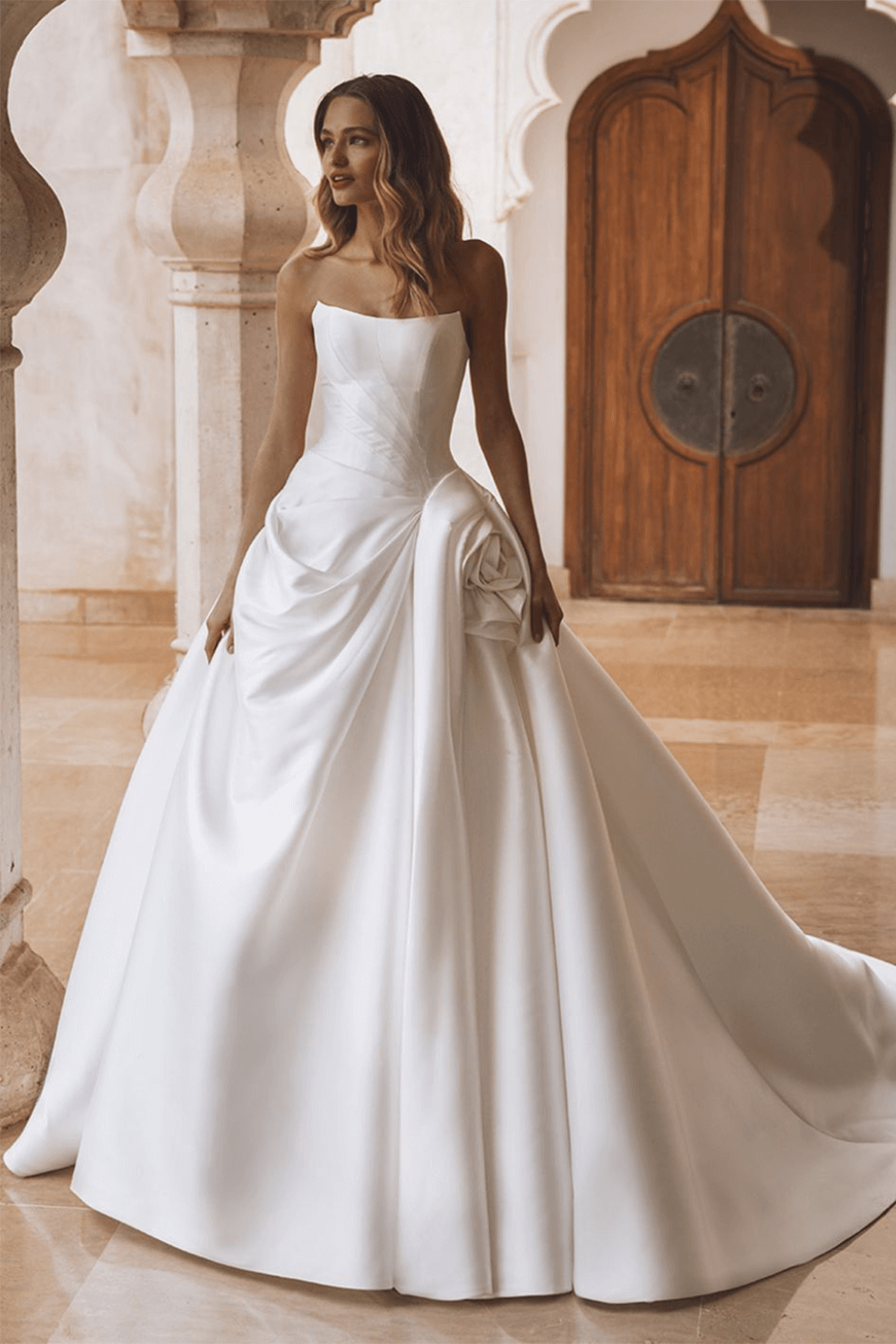 Enzoani, Architectural Ball Gown | Esposa