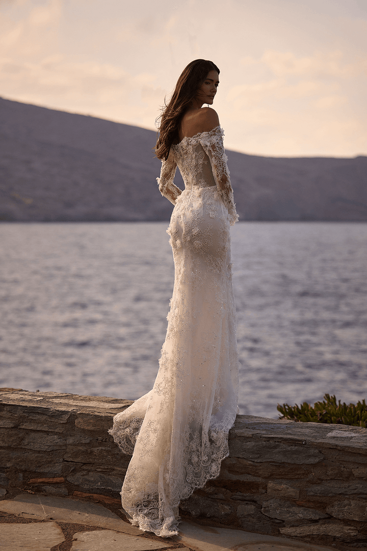 Milla Nova, Sensual Straight Gown | Esposa