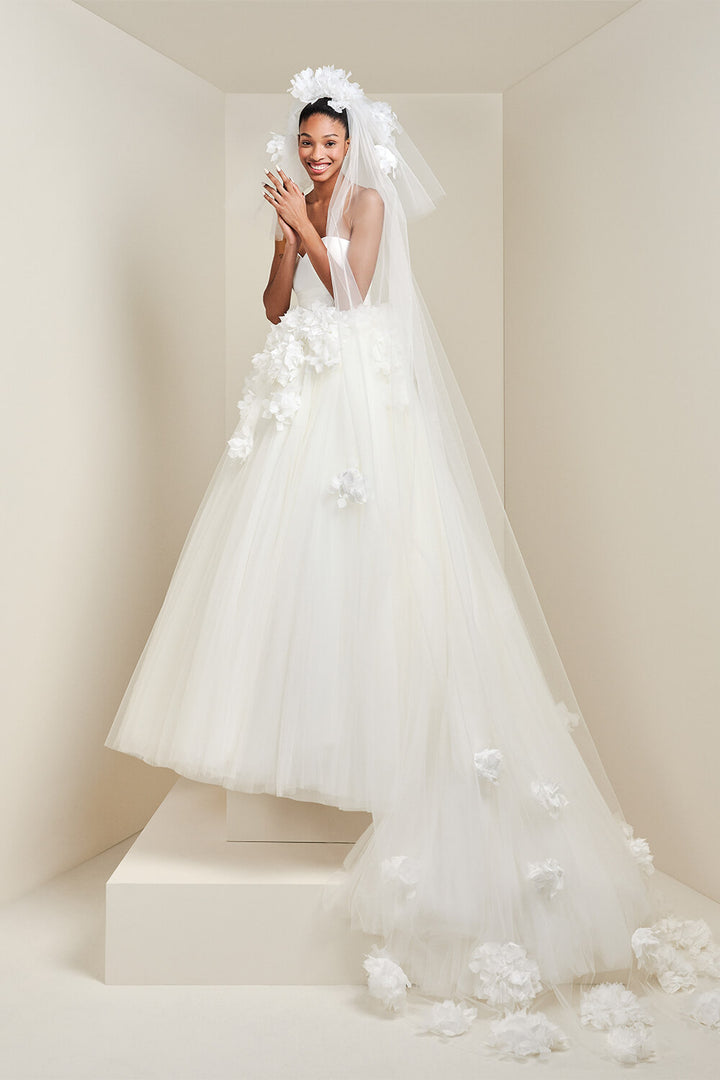 Viktor & Rolf, Strapless Tulle Gown | Esposa