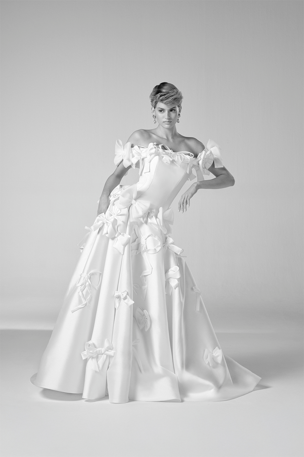 Viktor & Rolf, Artistic A-line Gown |  Esposa