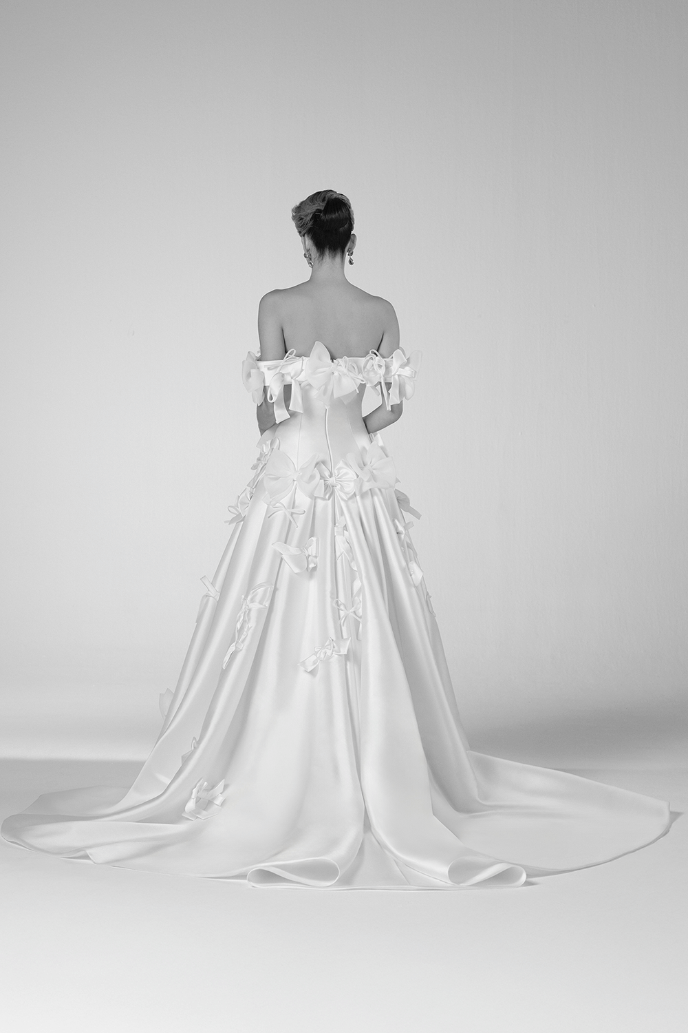 Viktor & Rolf, Artistic A-line Gown |  Esposa