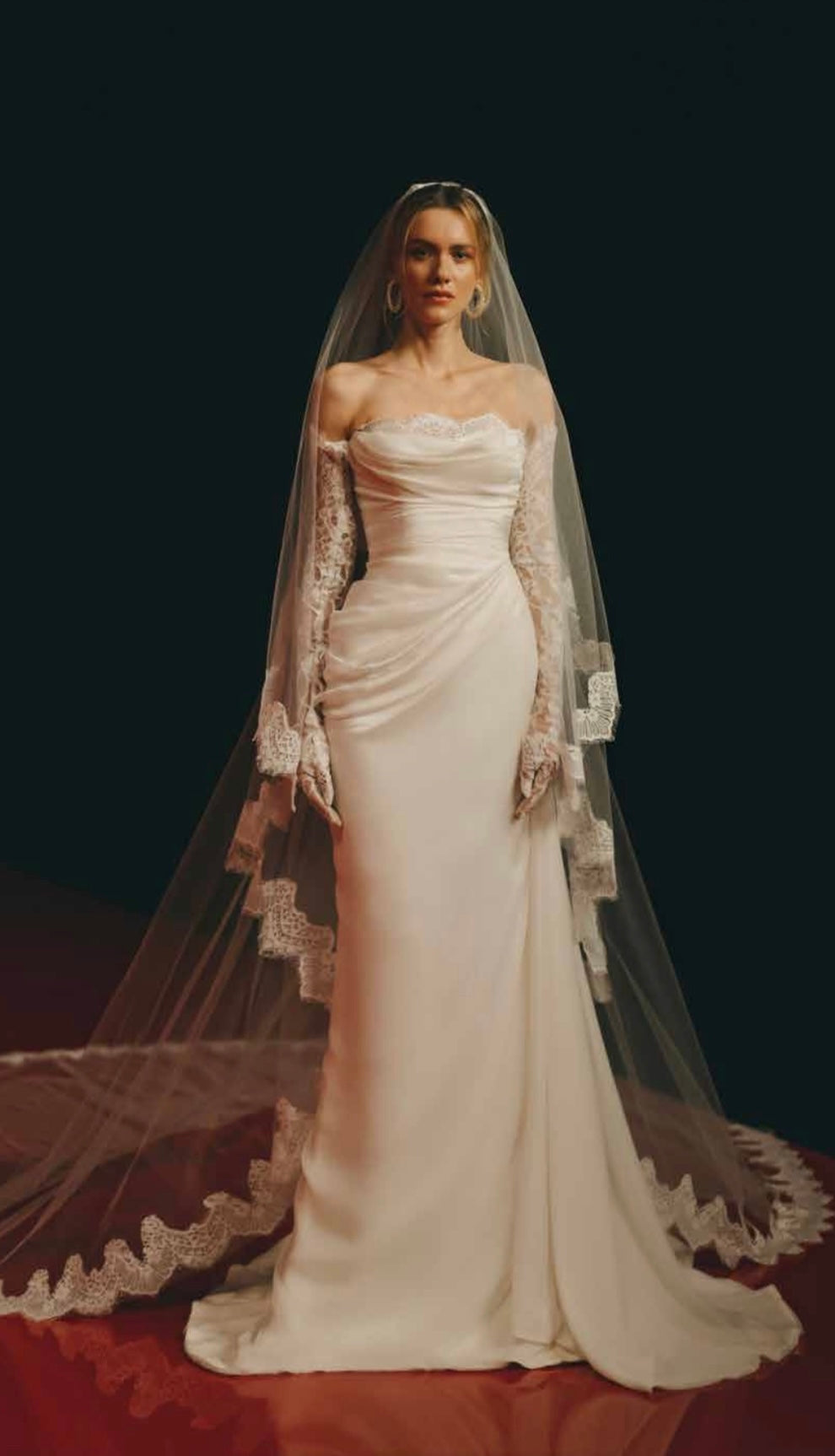 Valdrin Sahiti, Simple Dress with Sleeves | Esposa