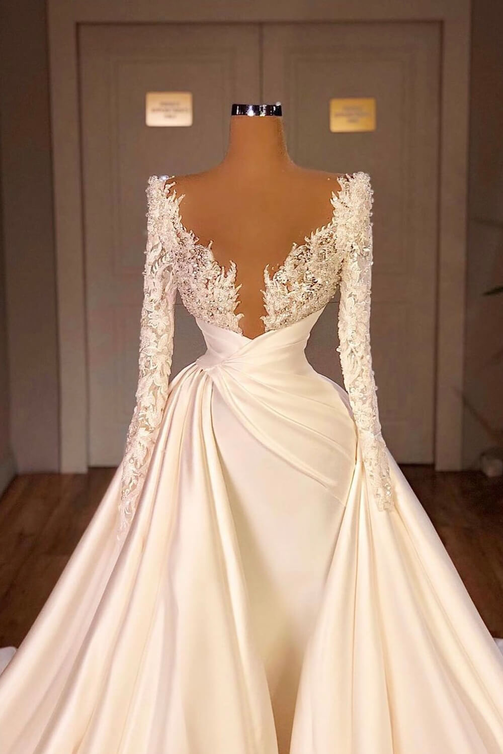 Valdrin Sahiti, Unique Wedding Gown | Esposa