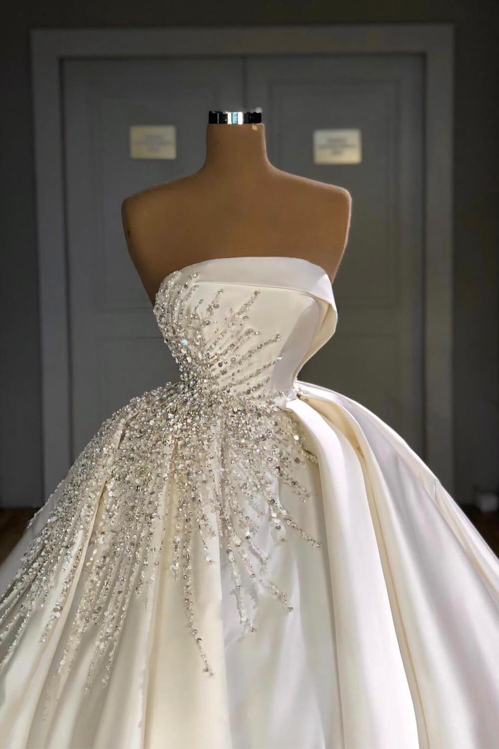 Valdrin Sahiti, Strapless Wedding Gown | Esposa