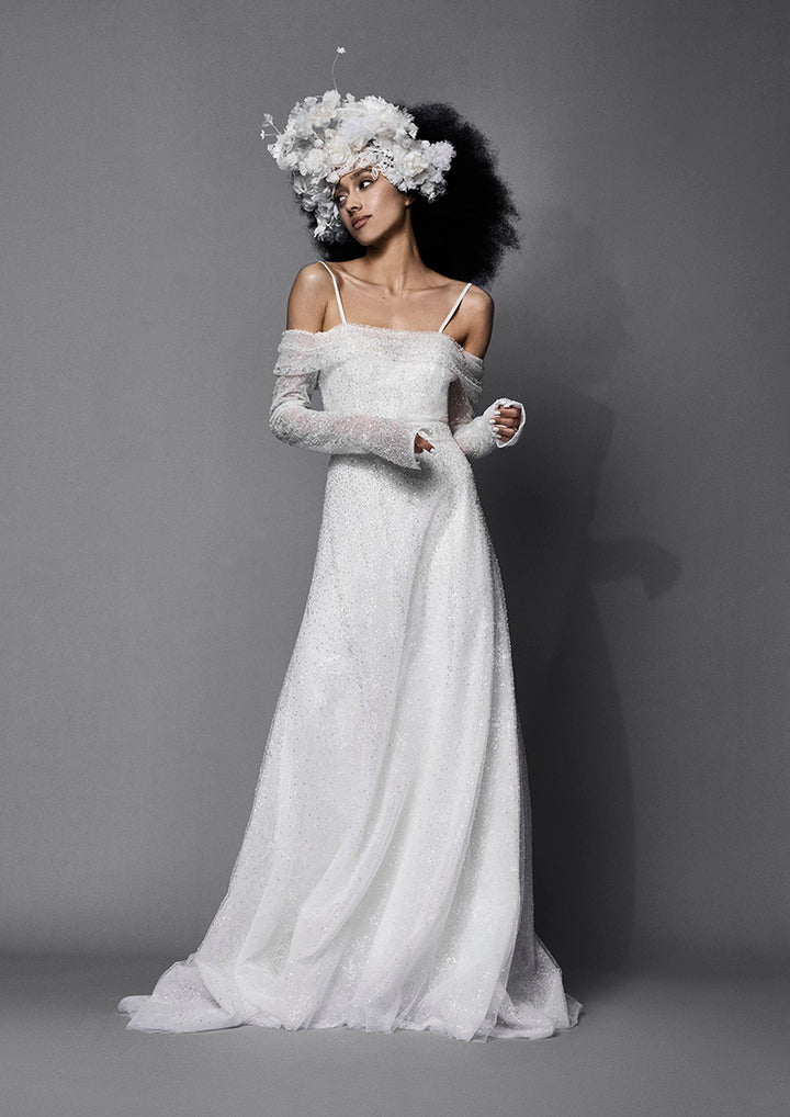 Vera Wang by Pronovias, Zuria Simple Wedding Gown | Esposa