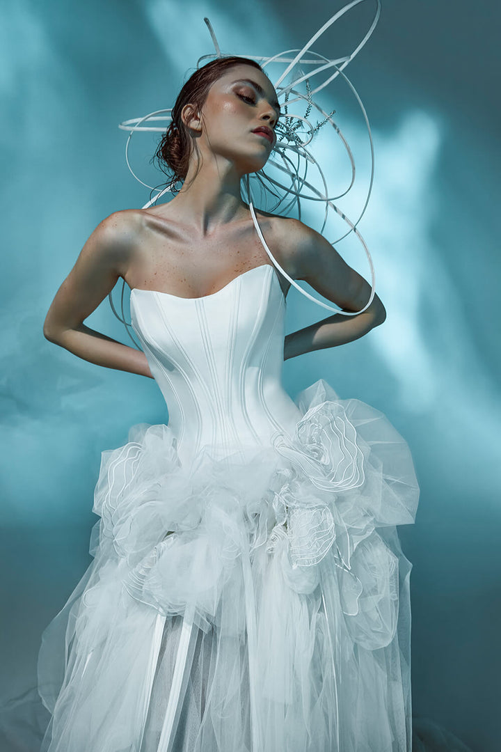 Kristie Romanos, Edgy Bridal Dress | Esposa