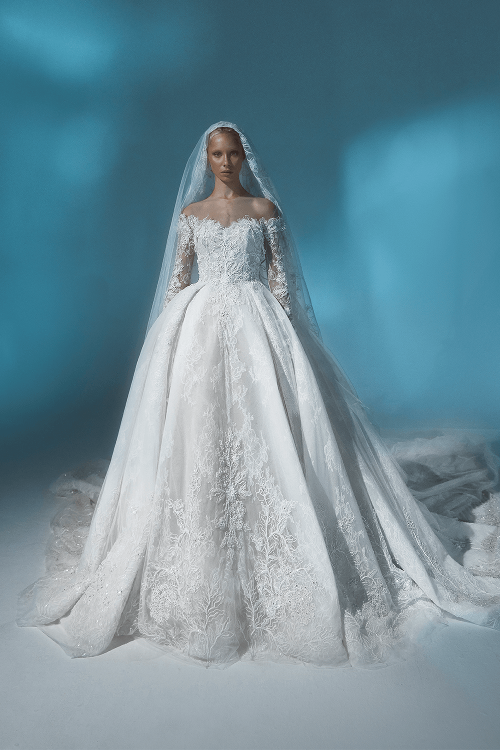 Kristie Romanos, Romantic Gown | Esposa