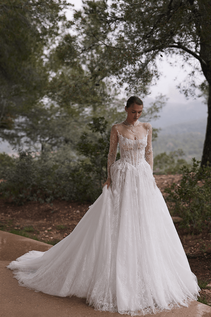 Eva Lendel, Regal A-Line Gown | Esposa