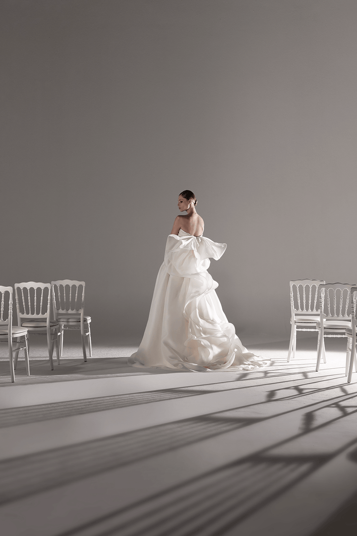 Stephane Rolland, Striking Ball Gown | Esposa