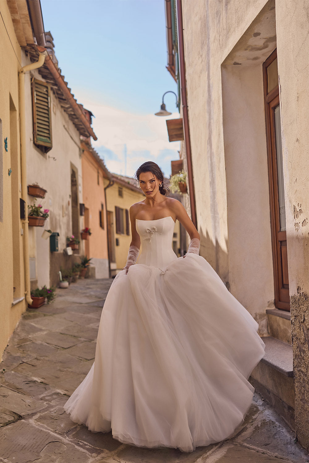 Wona Concept, Epos, Sculptural Ball Gown | Esposa