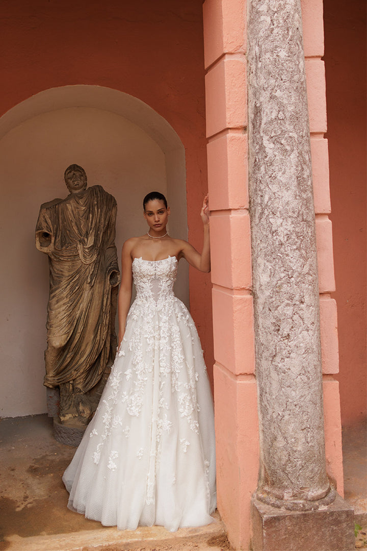 Wona Concept, Sera, Timeless A-Line Gown | Esposa