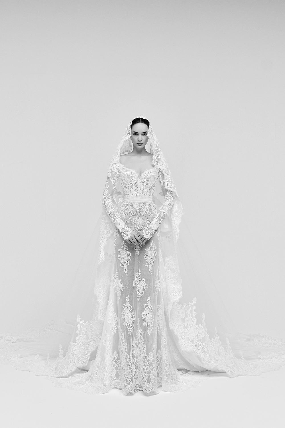 Zuhair Murad, Graceful Straight Gown | Esposa