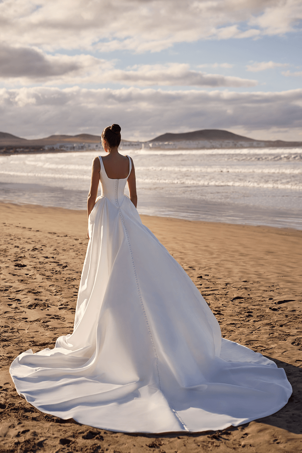 Milla Nova, Grand Ball Gown | Esposa