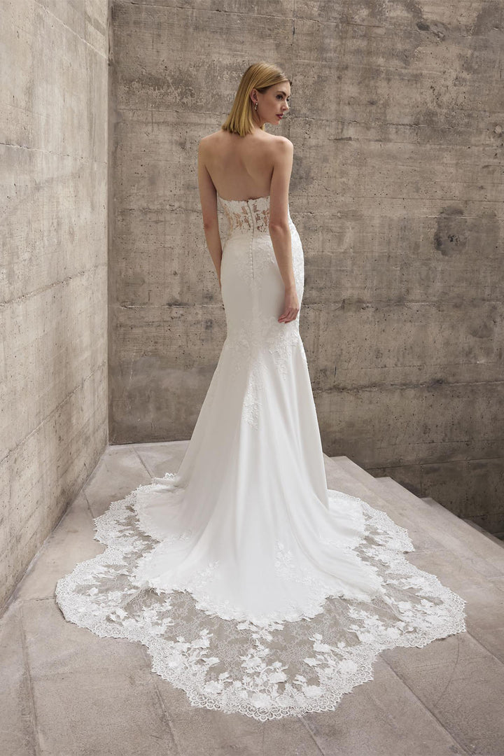 Pronovias, Attal, Elegant Mermaid Gown | Esposa