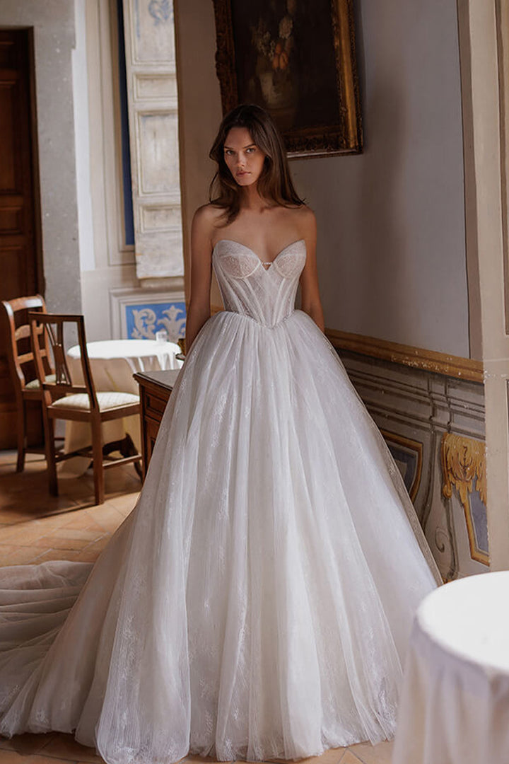 Wona Concept, Corset Lace Gown | Esposa