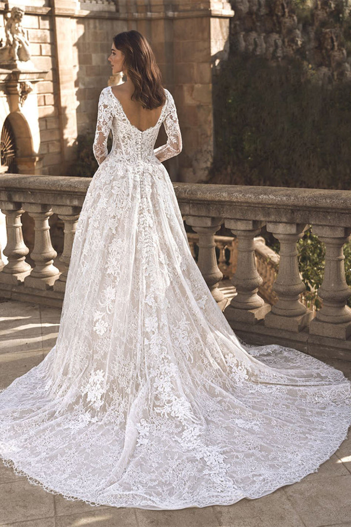 Enzoani Prive, Flower, Romantic A-Line Gown | Esposa