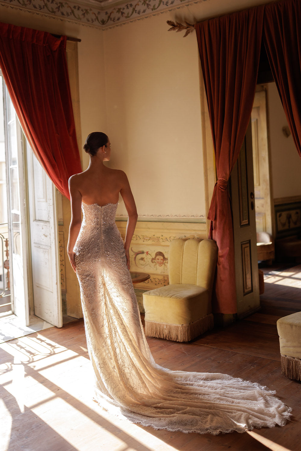 Wona Concept, Malaga, Effortless Mermaid Gown | Esposa