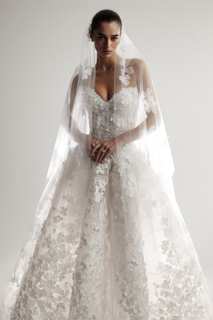Monique Lhuillier, Clover Ethereal A-Line Gown | Esposa