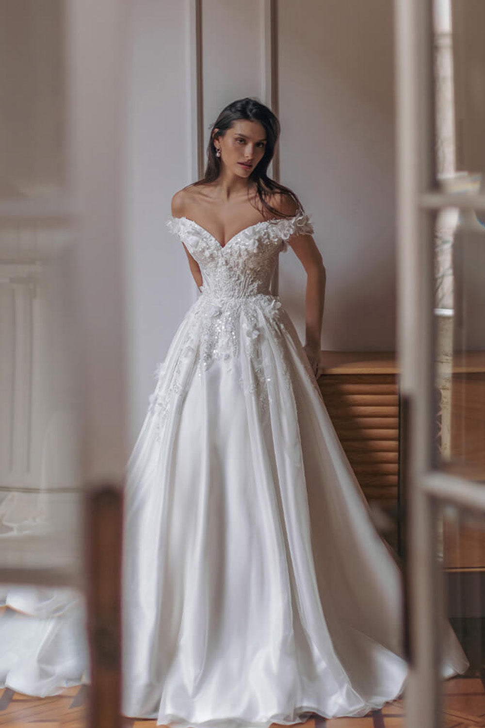 Wona Concept, Embroidered Bridal Dress | Esposa