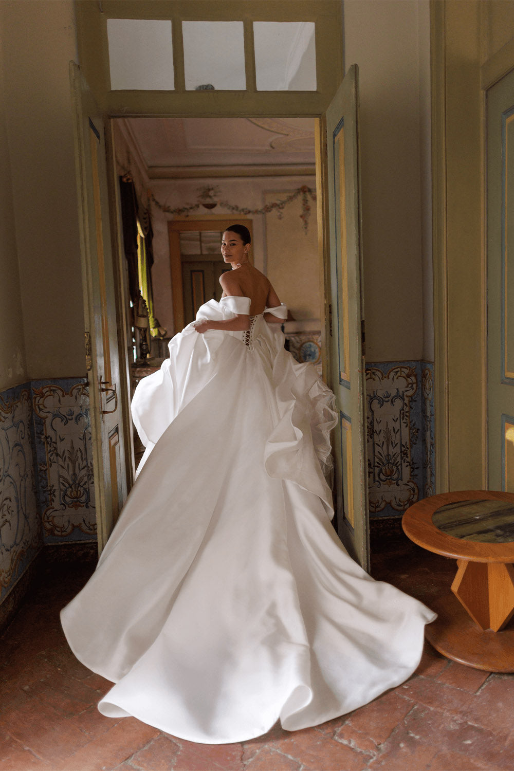 Wona Concept, Sposa, Minimal A-Line Gown | Esposa