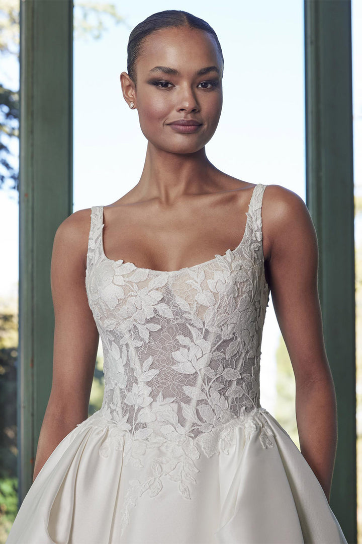 Pronovias, Swan, Princess Ball Gown | Esposa