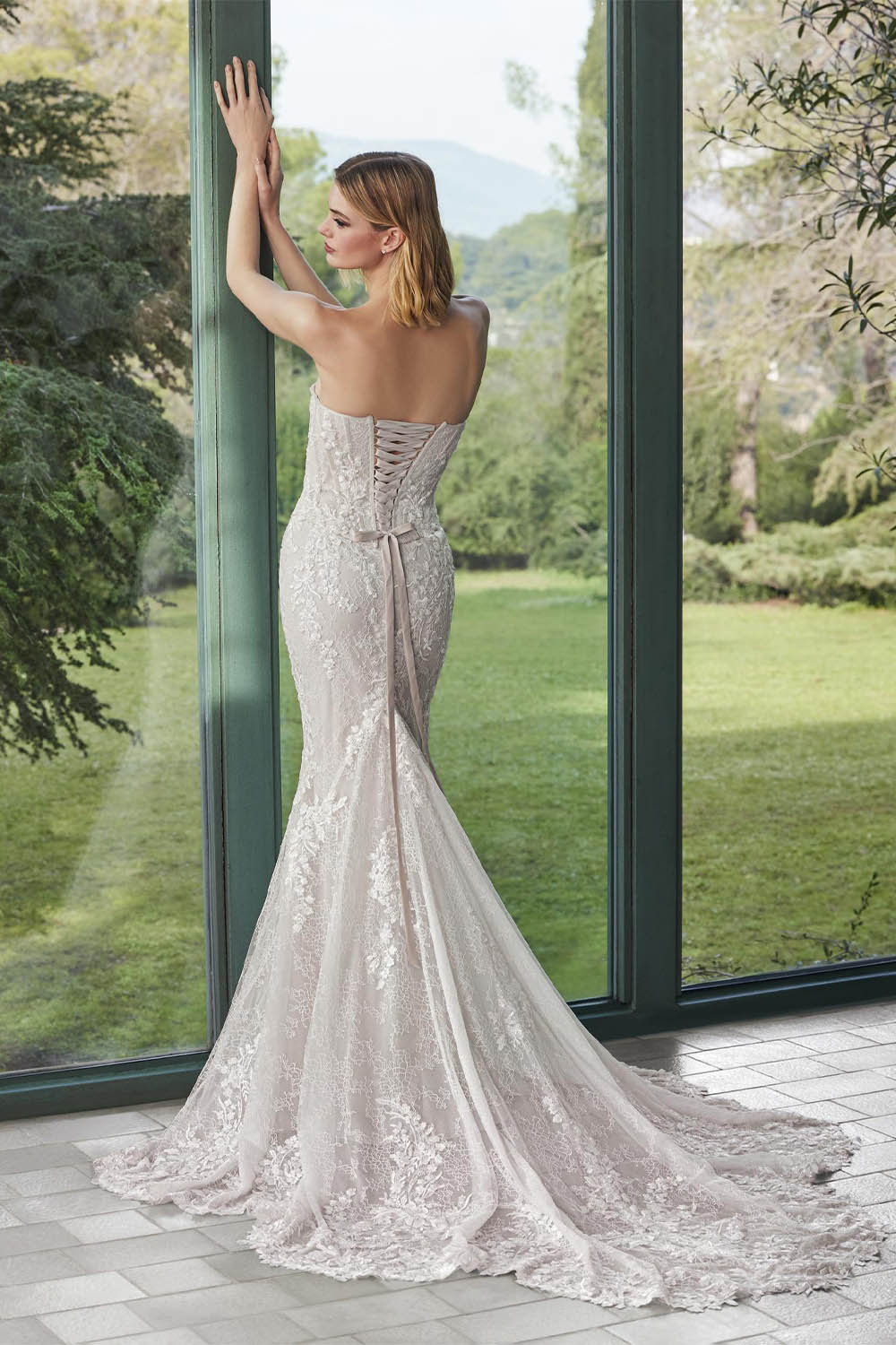 Pronovias Privee,  Thais Sleek Mermaid Gown | Esposa