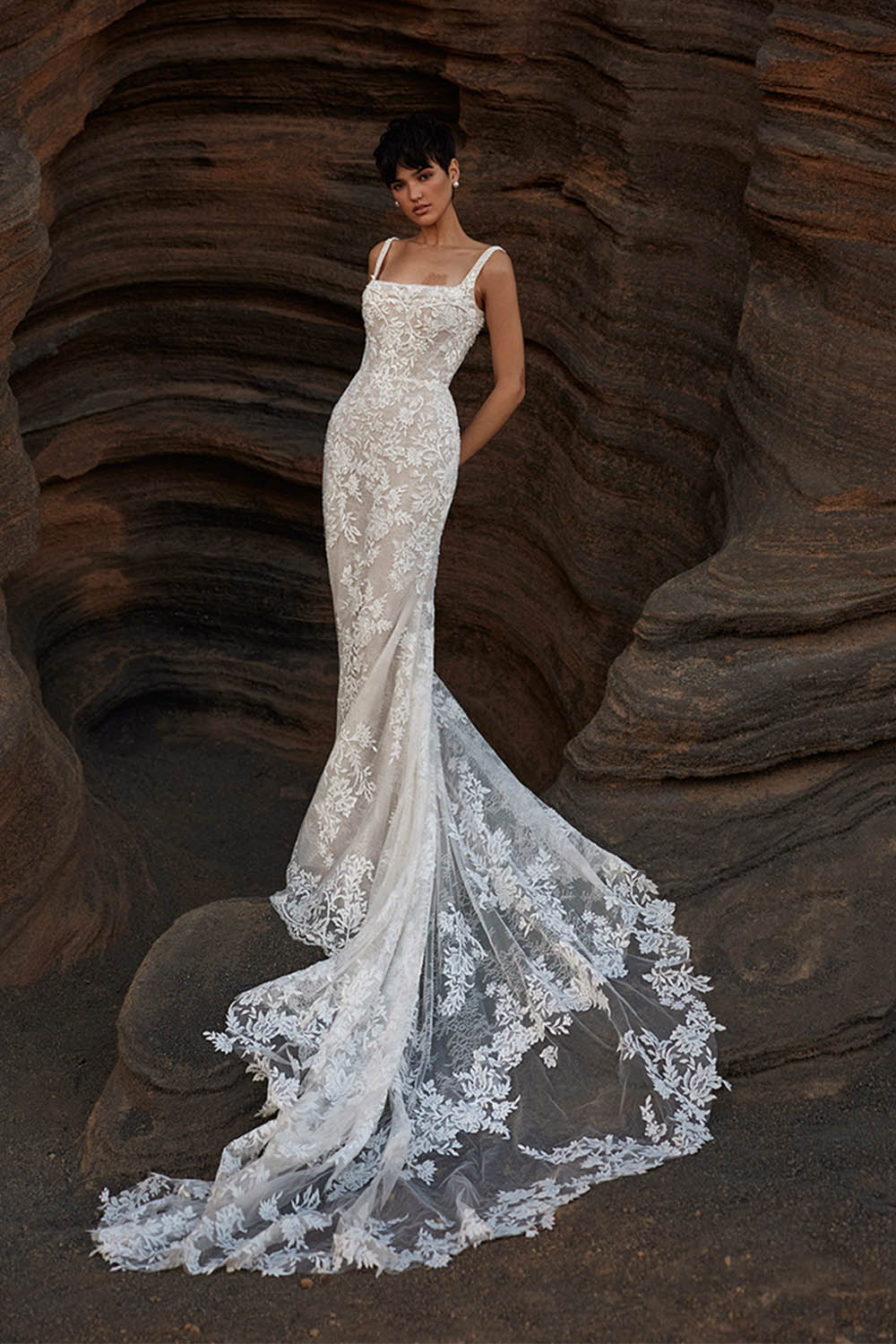 Milla Nova, Theodora, Enchanting Straight Gown | Esposa