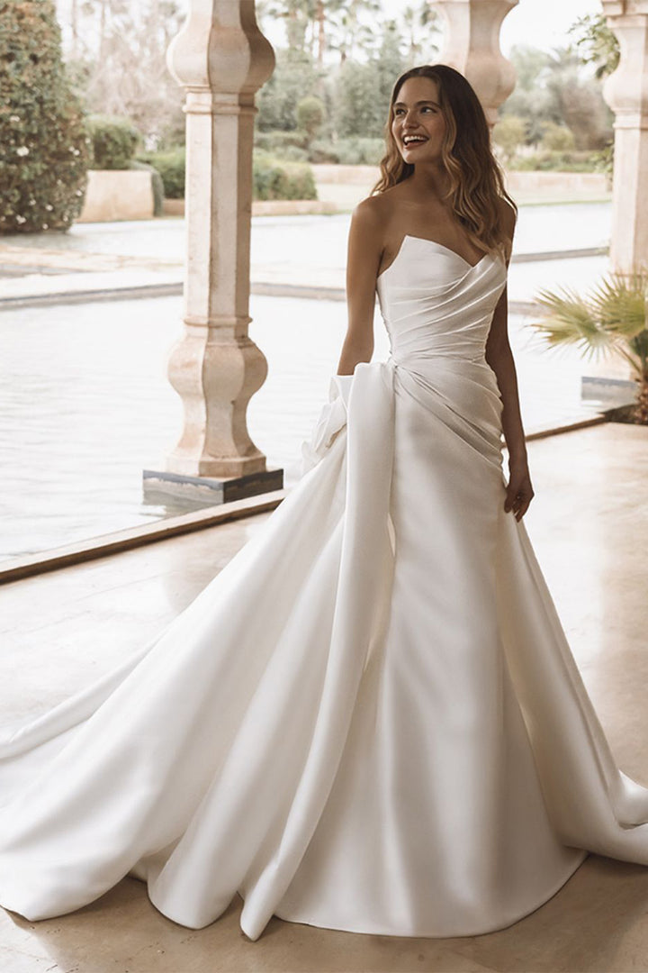 Enzoani, Valencia, Elegant Mermaid Gown | Esposa