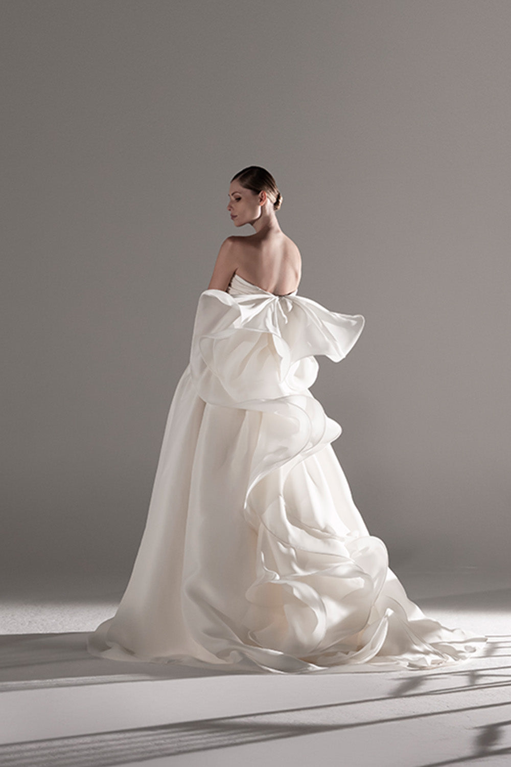 Stephane Rolland, White Angel Striking Ball Gown | Esposa