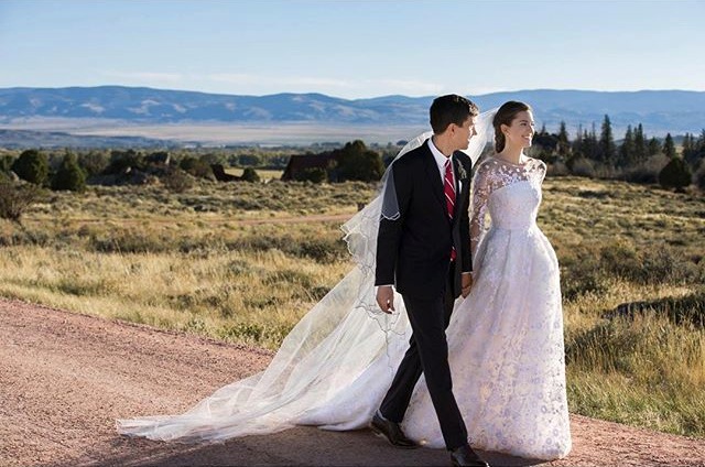 Our 10 favorite wedding dresses of all time!