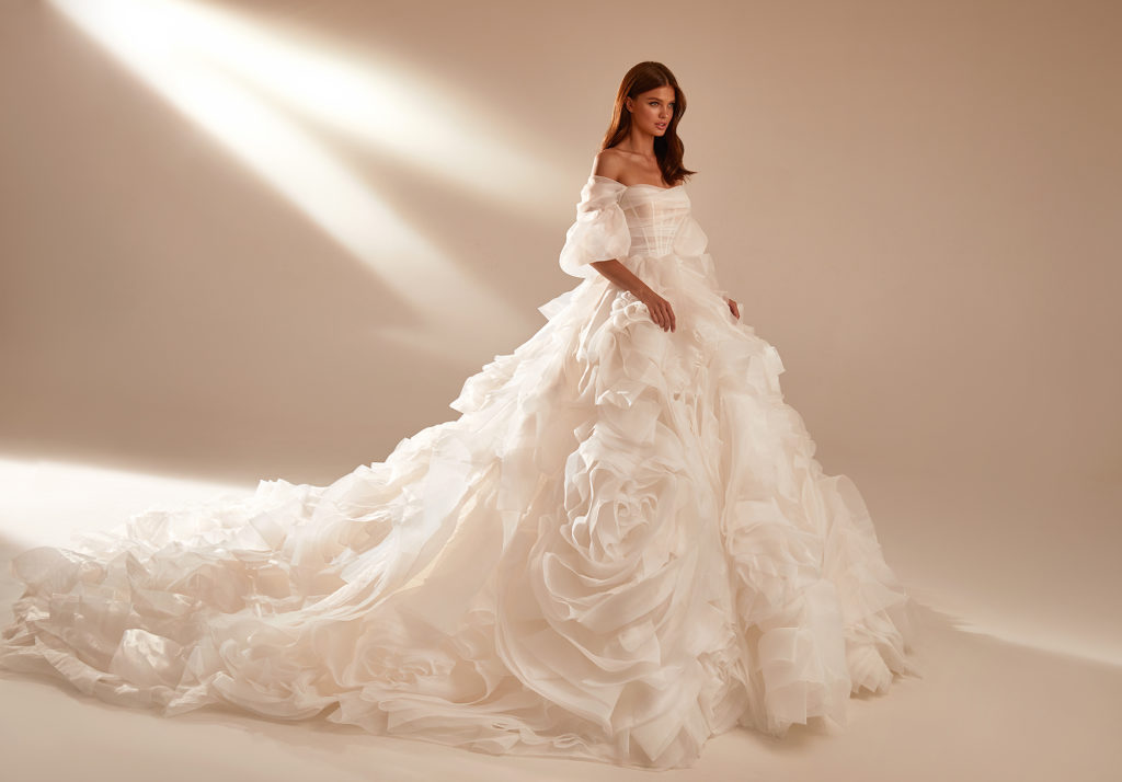 5 Reasons To Go For That Luxury Wedding Dress Wedding Dresses In Dubai Luxury Bridal Boutique Esposa