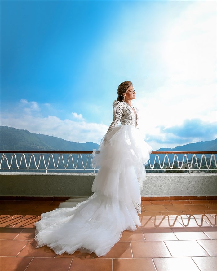Leah-Souhaid-jaton-esposa-prive-wedding-dress-bride5