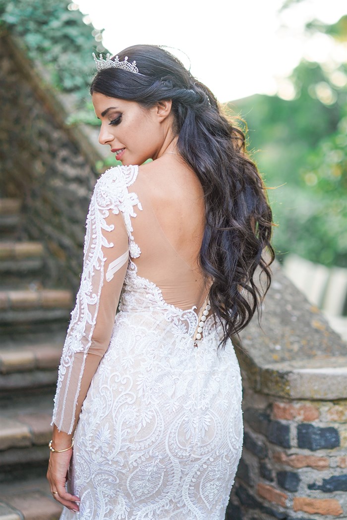 Maya-semaan-esposa-wedding-dress4