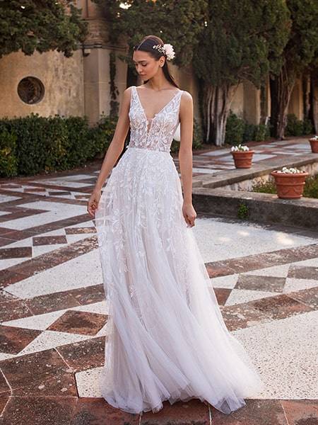 straight wedding tull gown