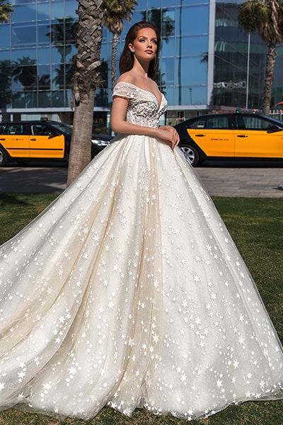 royal gown ivory wedding dress