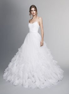 اميلي | فستان زفاف من دون أشرطة