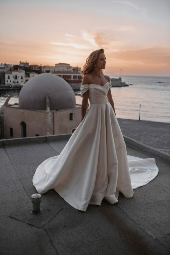 beach in italy with a bride