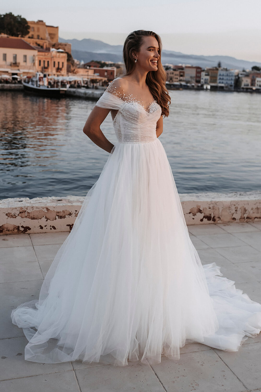 Arianda wedding dress